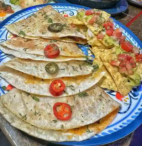 Quesadilla de Cochinita