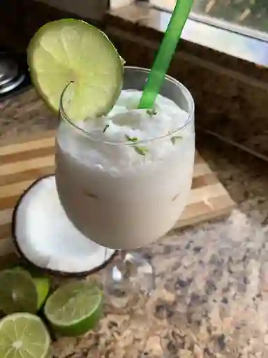 Limonada de Coco 16 Oz