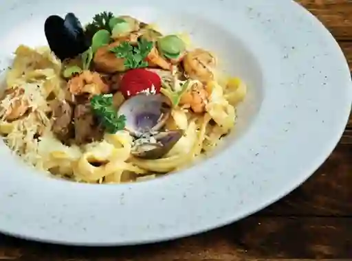 Pasta Mar y Tierra