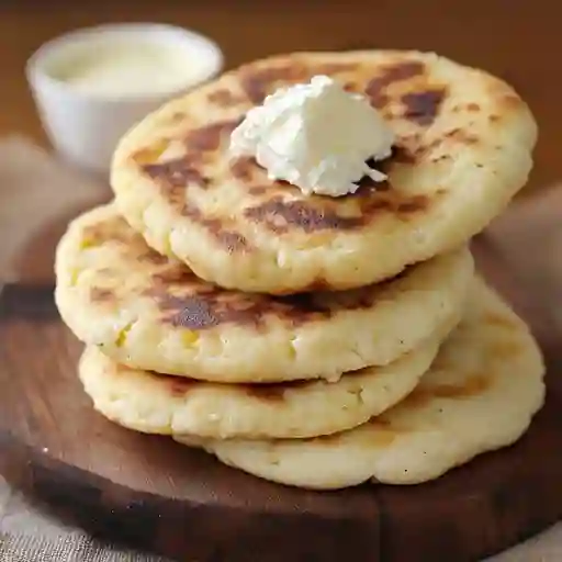 Arepa con Quesito y Mantequilla