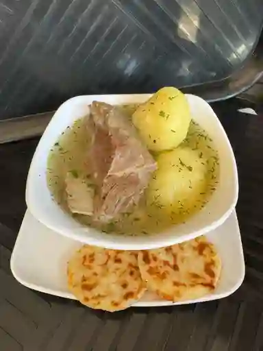 Caldo de Costilla