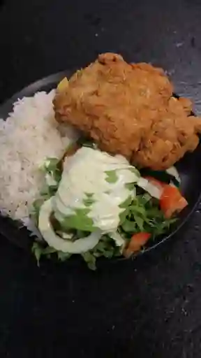 Bandeja de Pollo Broaster