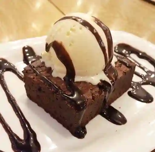 Brownie con Helado