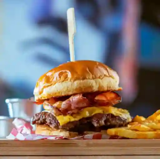Hamburguesa Cheese Bacon Burguer
