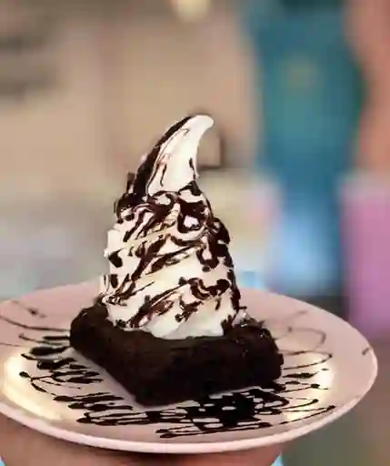 Brownie con Helado