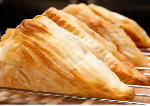 Pastel de Pollo O Carne