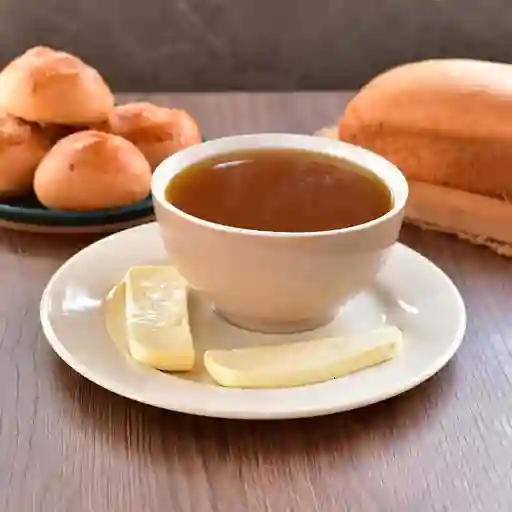 Aguapanela con Queso