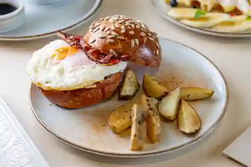 Sandwich Tumaca