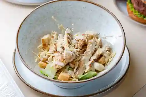 Ensalada Cesar con Pollo
