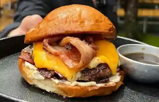 Hamburguesa con Tocineta