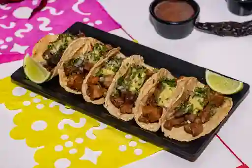Tacos Chicharrón y Res X6