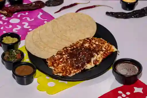 Encostrado Birria de Res con Caldo