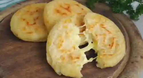 Arepa con Queso