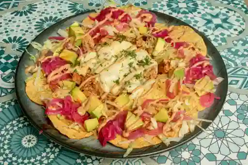 Nachos Enchipotlados