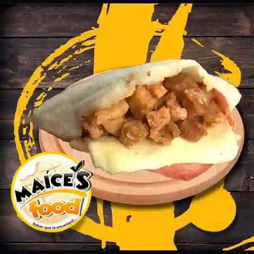 Arepa con Chicharron