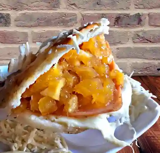 Arepa Hawaiana
