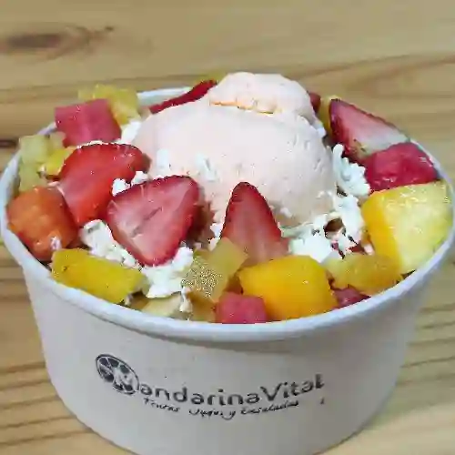 Duo Ensalada Tropical con Helado