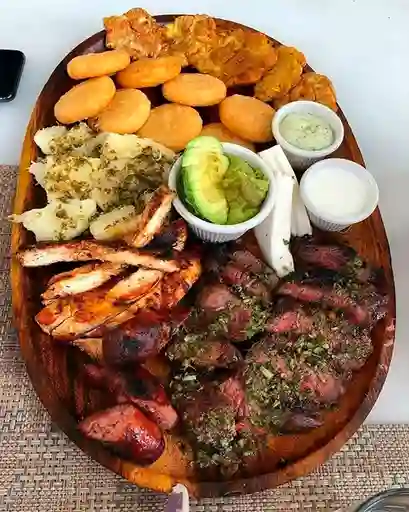Tricombo