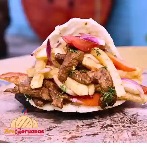 Arepa Lomo Saltado
