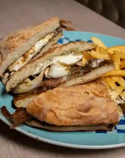 Sándwich Burrata Pesto