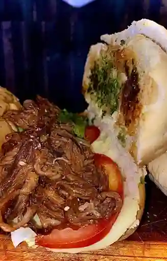 Sandwich de Ropa Vieja