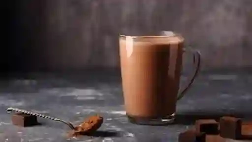 Chocolate Caliente con Leche de Almendras