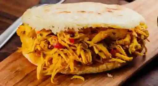 Arepa con Pollo