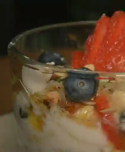 Granola Artesanal con Yogur Griego