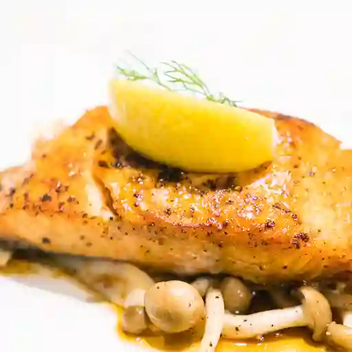 Salmón Al Ajillo
