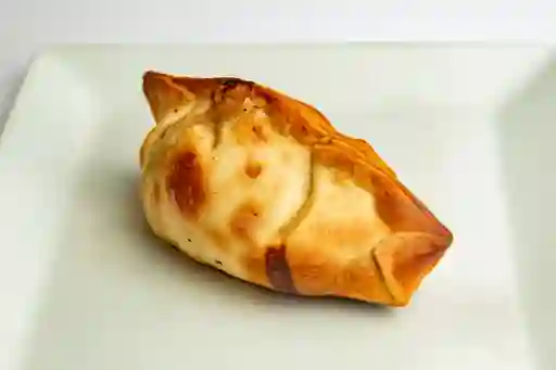 Empanada Argentina de Pollo