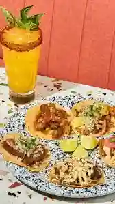Combo Tacos Al Pastor y Agua Fresca