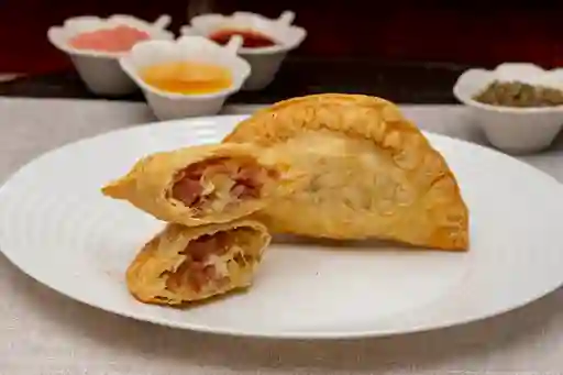 Empanada Hawaiana