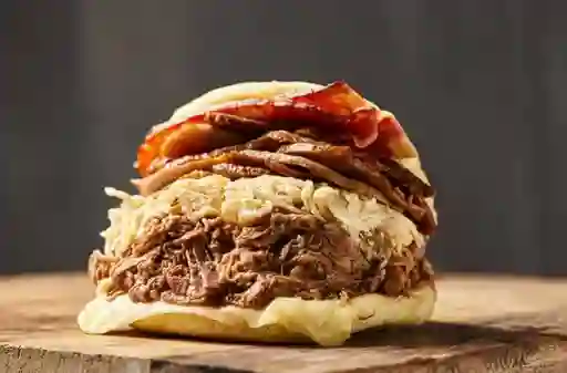 Arepa Carne Pollo