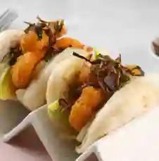 Bao de Camarón + Jugo Elección