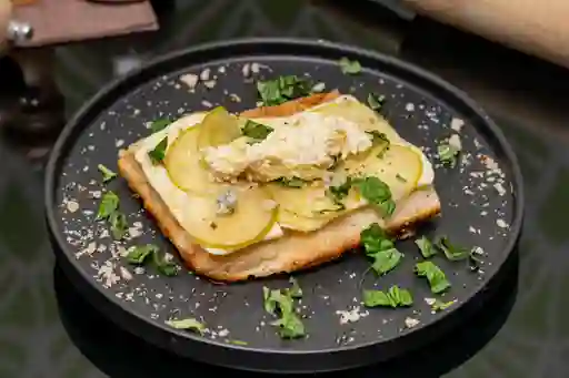 Pizza Mandorla