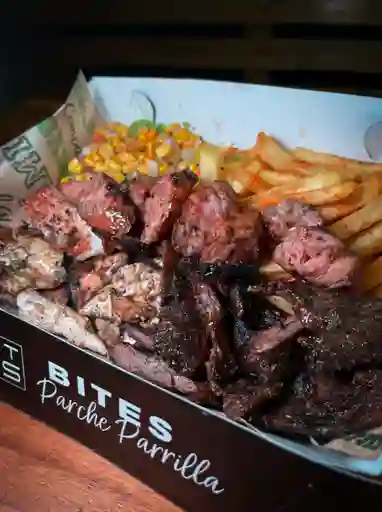 Asado De Carne, Pollo Y Chorizo