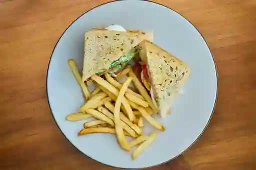 Club Sándwich Pollo
