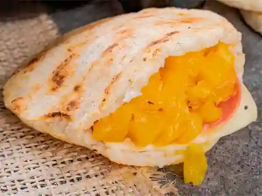 Arepa Hawaiana