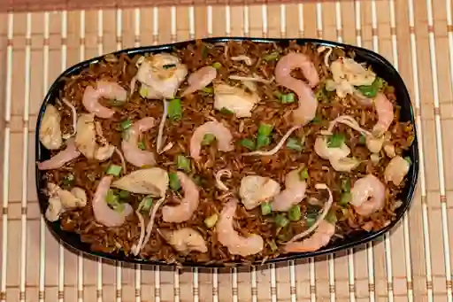 Arroz Chino de Pollo y Camarón