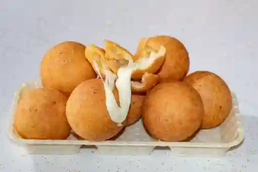 Buñuelo con Queso Mozarella