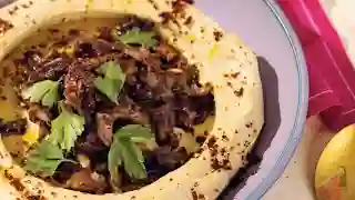 Hummus con Lomito
