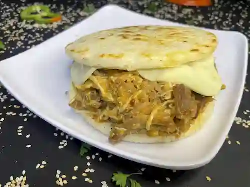 Salchipapa Mixta