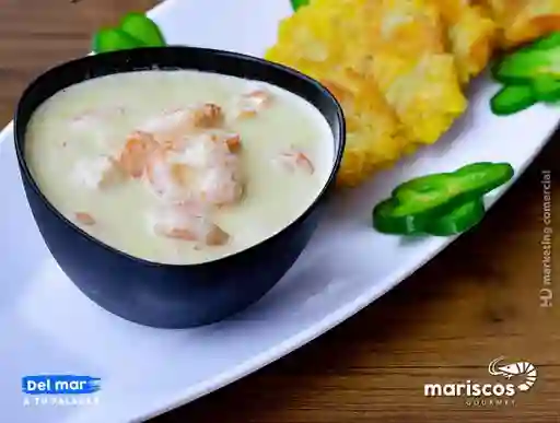 Canastas en Salsa Bechamel con Camarones