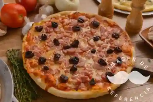 Pizza Ciruela con Tocineta