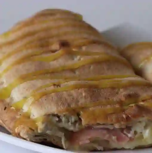 Calzoni Hawaiano