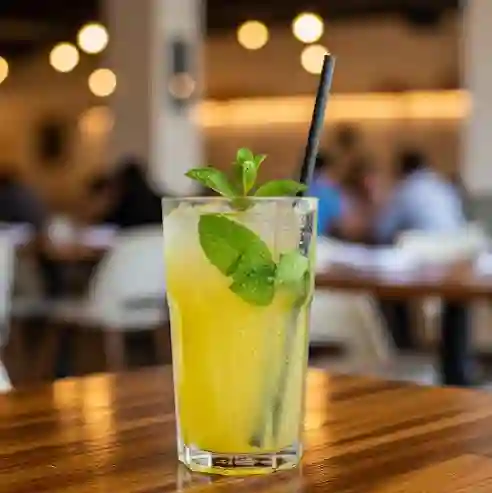 Limonada con Yerbabuena 10 Oz