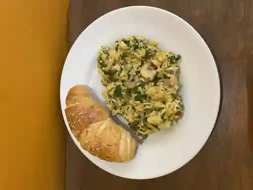 Huevos Combinados