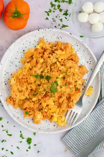 Huevos con Tomate y Cebolla