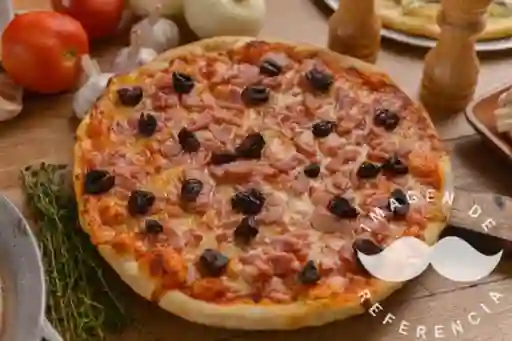 Pizza Ciruela con Tocineta