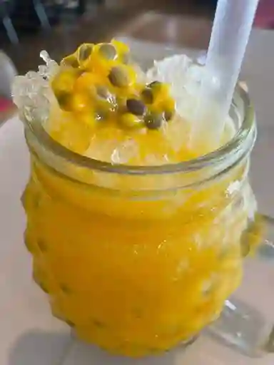 Granizada de Maracuyá 12 Oz